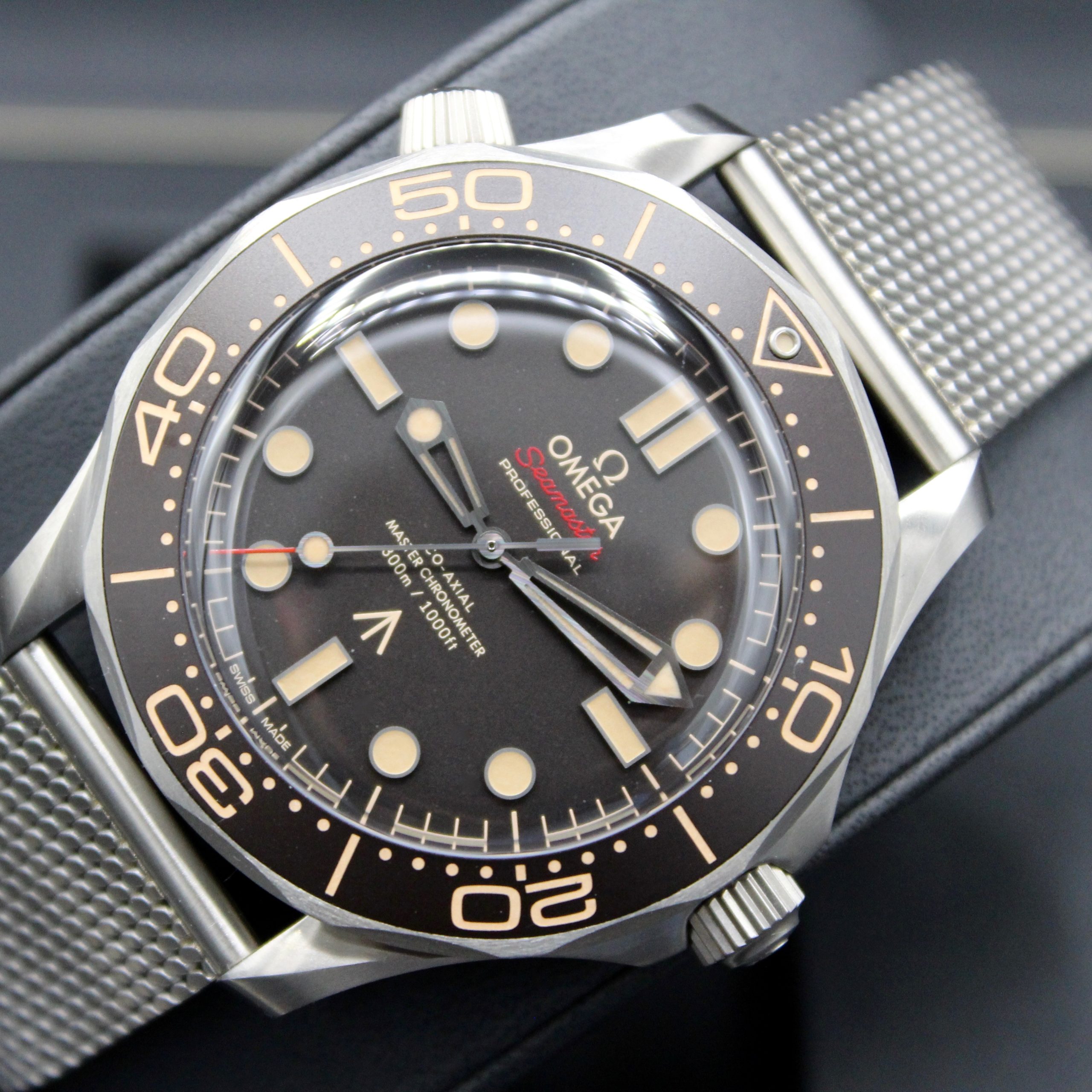 Omega Seamaster Diver 300m James Bond Titan 42 Mm 082020 007