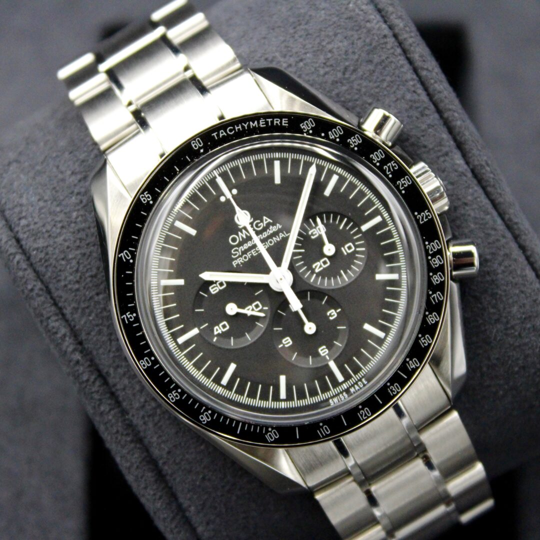 Omega Speedmaster Moonwatch – Professional Chronograph – 42 mm – 11/